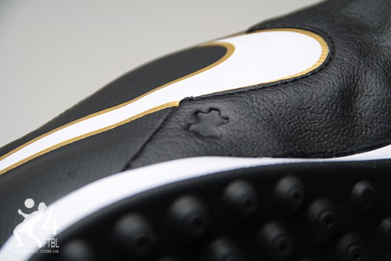Сороконожки Nike Tiempo GENIO II Leather TF - Black/Gold 819216-010