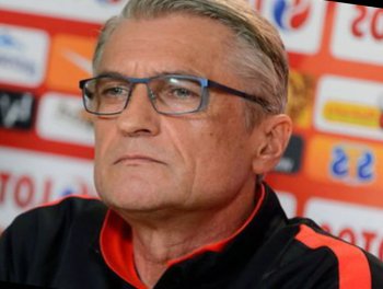 Навалка покинет пост тренера сборной Польши