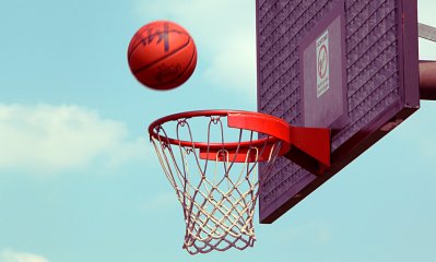 Баскетбольний м'яч для вулиці