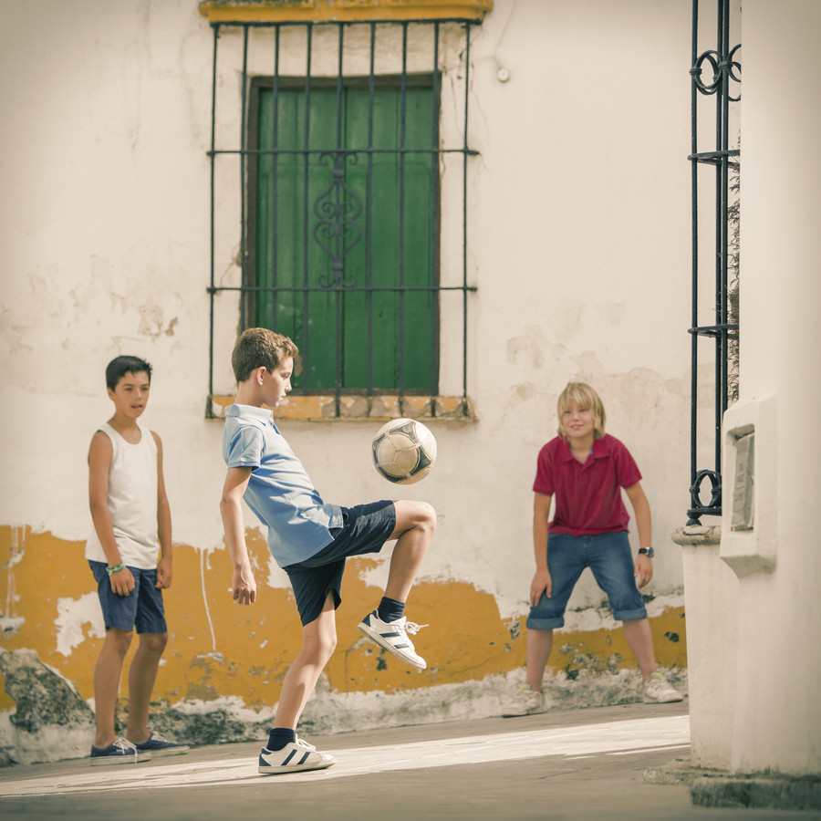 футбольный мяч для улицы