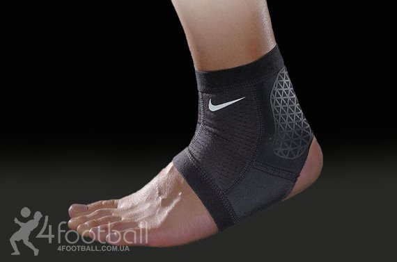 Эластичный бандаж на голеностоп Nike COMBAT