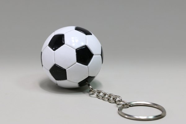 Брелок для ключей - Футбольный мяч | Белый