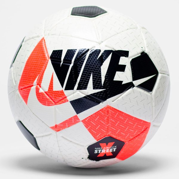 Футбольний м'яч nike Airlock Street X №5 SC3972-100 SC3972-100