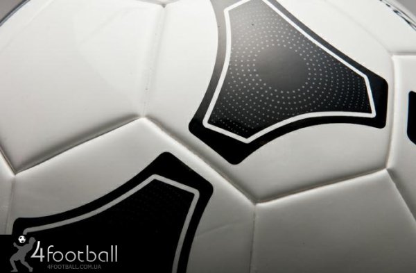 Футбольный мяч - Adidas AdiPure-Tango (Полупрофессиональный)