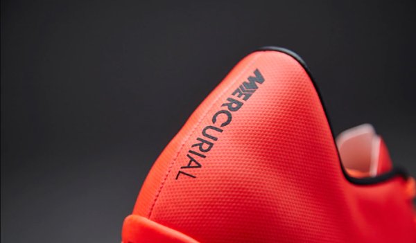 Футзалки Nike Mercurial Victory V IC 651635-650 red-blue 651635-650