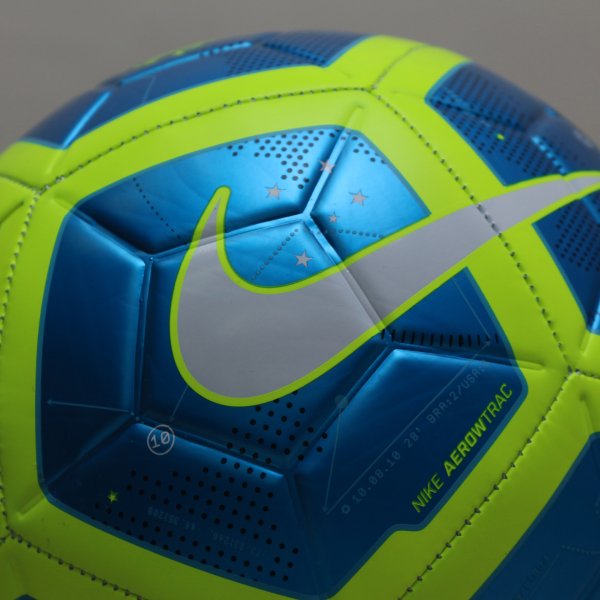 Футбольний м'яч Nike NEYMAR STRIKE SC3155-415 Розмір-5 SC3155-415