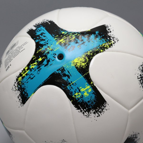 Детский футбольный мяч Adidas Junior 350g TORFABRIK Размер·4 | BS3511 BS3511