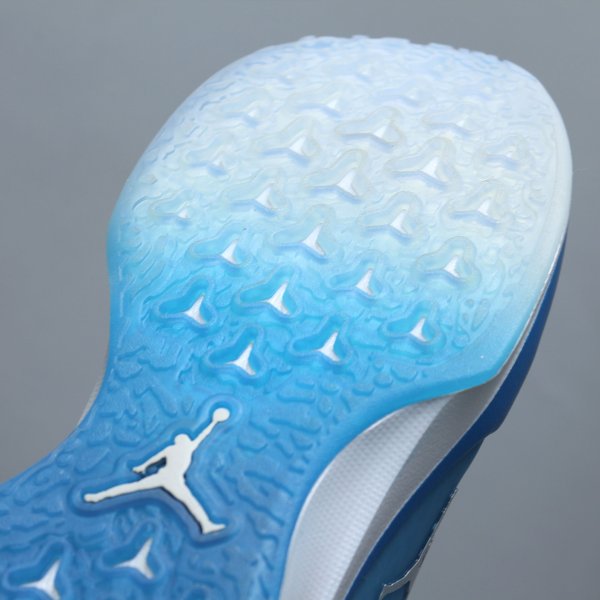 Баскетбольные кроссовки Nike JORDAN TRAINER 2 FLYKNIT 921210-402