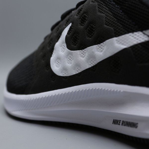 Кроссовки для бега Nike DOWNSHIFTER 852459-002 black 852459-002