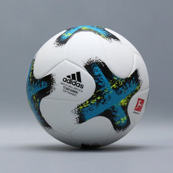 Футбольний м'яч Adidas Top Training TORFABRIK Розмір·4 | BS3519 BS3519 - зображення 5
