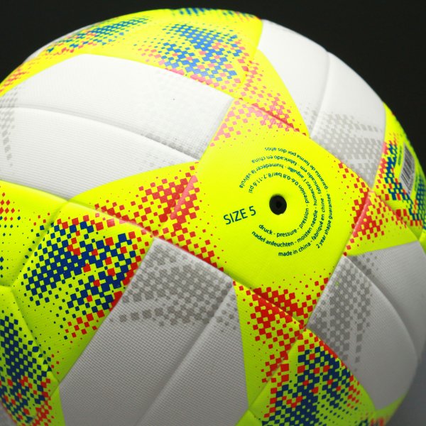 Футбольний м'яч Adidas Conext 19 Top Training Розмір-5 DN8637 - зображення 5