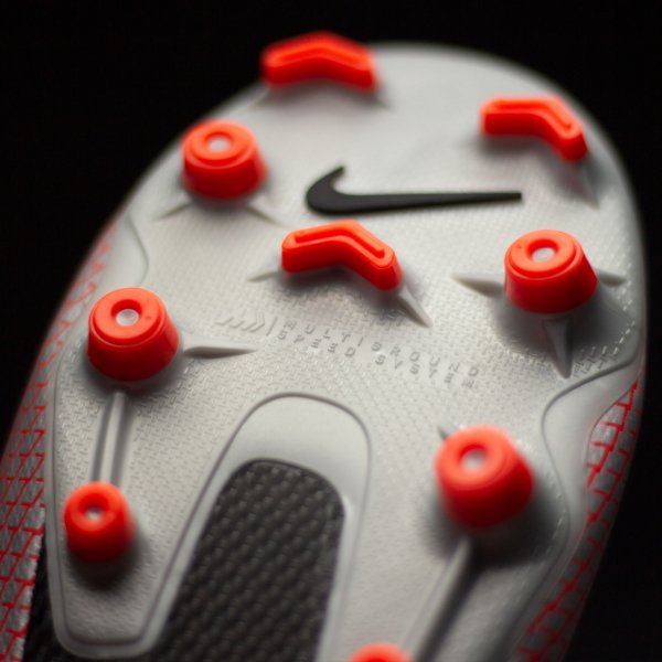 Бутсы Nike Mercurial CR7 Vapor Academy AJ3721-600