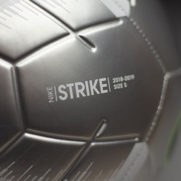 Футбольный мяч Nike Strike Premium SC3496-026 SC3496-026