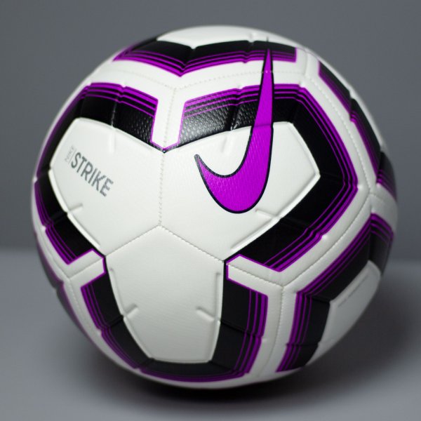 Футбольний м'яч Nike Strike Розмір·4 SC3535-100