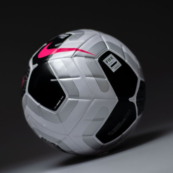 Футбольний м'яч Nike Strike Pro Premier League SC3640-100