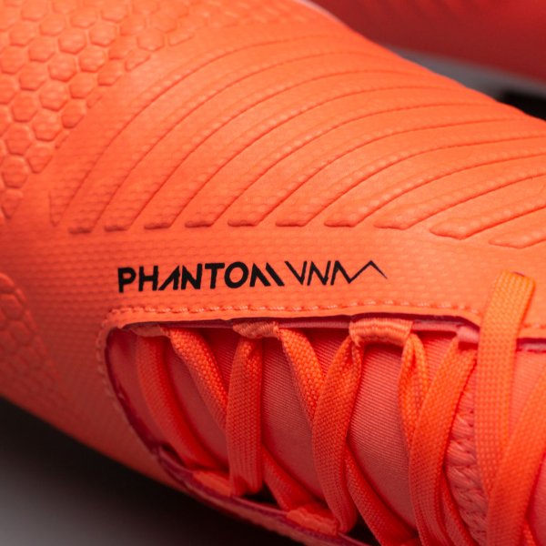 Бутсы Nike Phantom Venom Club AO0577-810