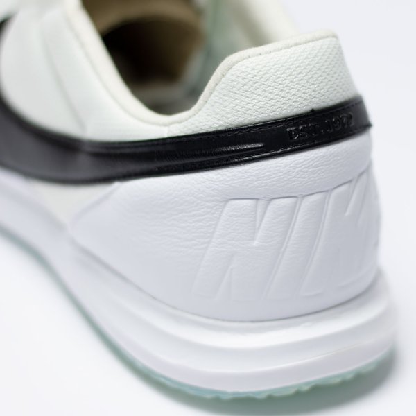 Футзалки Nike Tiempo Premier II Sala Leather Edition AV3153-101