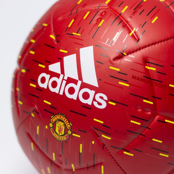 Футбольний м'яч Adidas Manchester United Club Ball GH0061