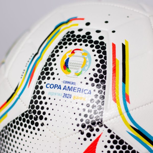 Футбольний м'яч Nike Strike Copa America Розмір-5 CW0022-100