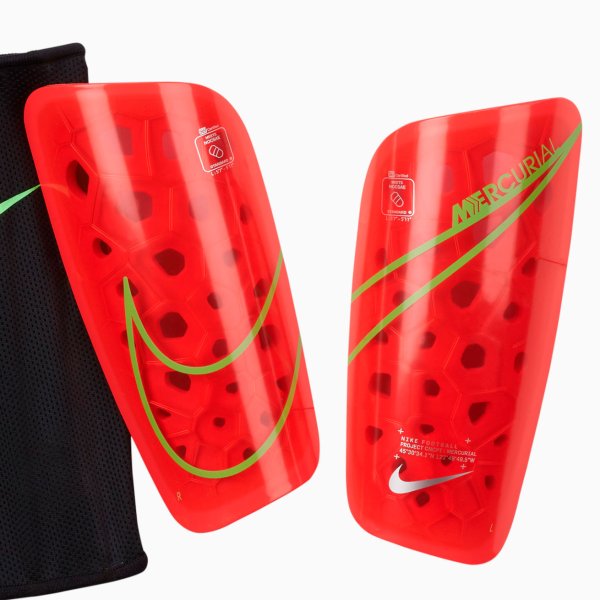 Футбольні щитки Nike Mercurial Lite Guard SP2120-635