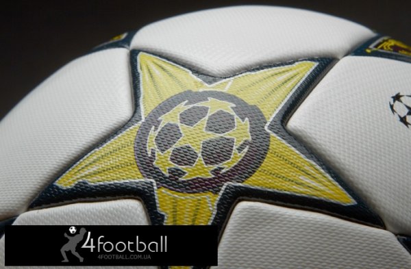 Футбольный мяч Адидас Finale "12" сезон 2012-2013 (Профессиональный)