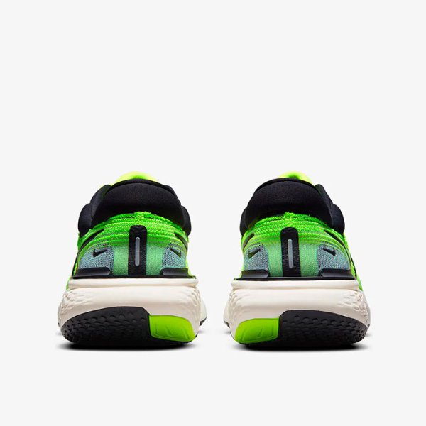 Кросівки для бігу Nike Air ZoomX Invincible Run Flyknit CT2228-700