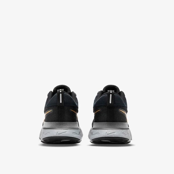 Кросівки для бігу Nike React Infinity Run Flyknit 2 CT2357-009