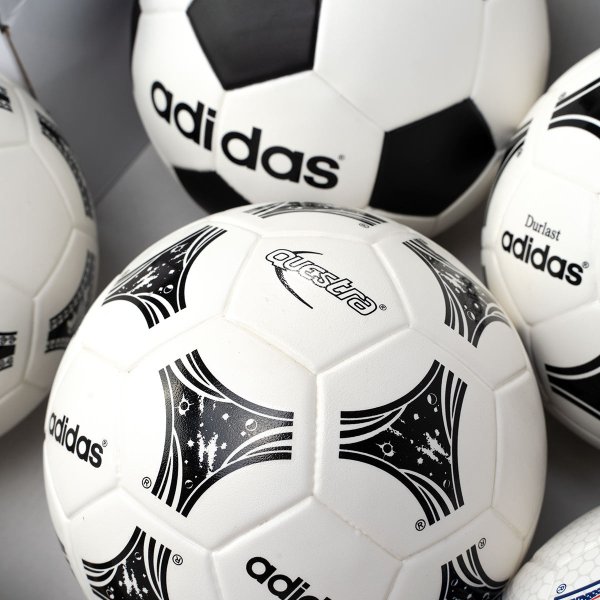Коллекция мини мячей Adidas World Cup History IC8616 Размер 1