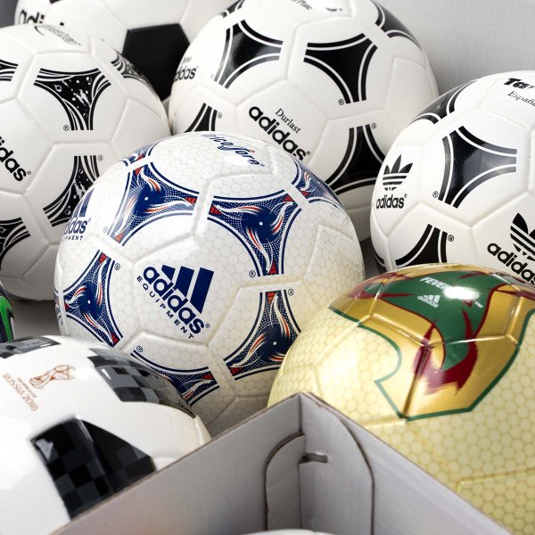 Колекція міні м'ячів Adidas World Cup History NoBox Edition