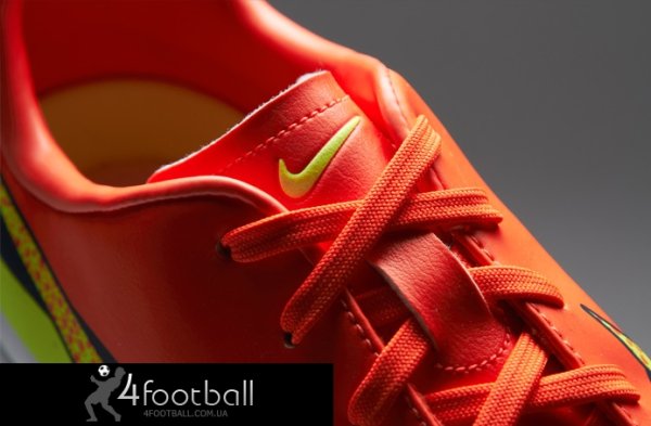Детские футзалки Nike Mercurial Victory IV IC CR7 "Cristiano Ronaldo limited edition" (белый-оранж)