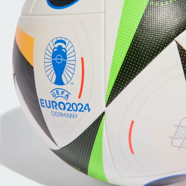 Футбольний м'яч Adidas EURO 24 Fussballliebe Competition IN9365 №4