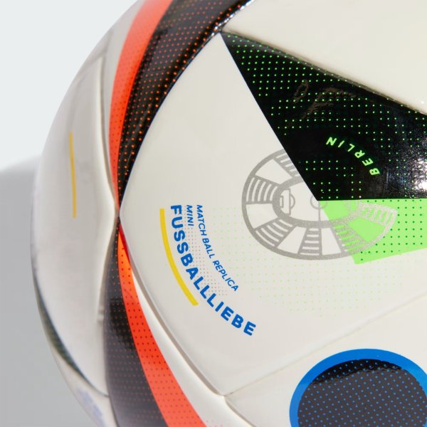 Футбольний м'яч Adidas EURO 24 Fussballliebe MINI IN9378 №1