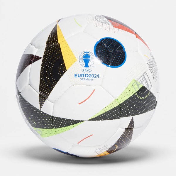 Футзальный мяч Adidas EURO 24 Fussballliebe Pro Sala IN9364