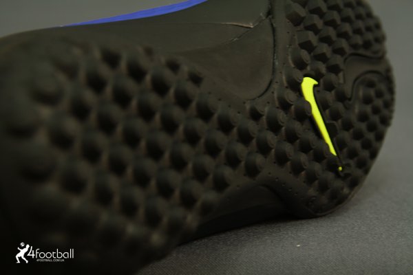 Сороконожки Nike Hypervenom Phelon TF - UltraViolet 749899-550
