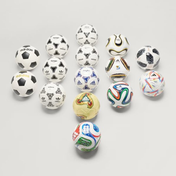 Adidas FIFA World Cup Historical Mini Ball Set JN2093 - зображення 2