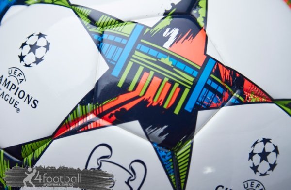 Футбольный мяч Размер·4 - Adidas Finale 15 "Berlin" (ProTraining)