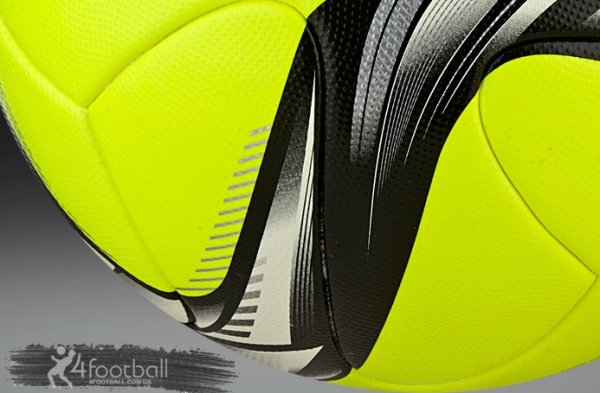Футбольный мяч Размер-5 - Adidas CONEXT "New Brazuca" (PRO Hi-Vis)