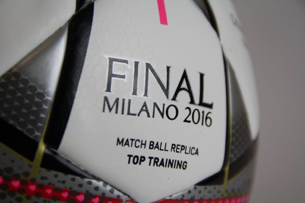 Футбольный мяч Adidas Finale 15/16 Milano Размер·4 - ПолуПро | AC5496 AC5496