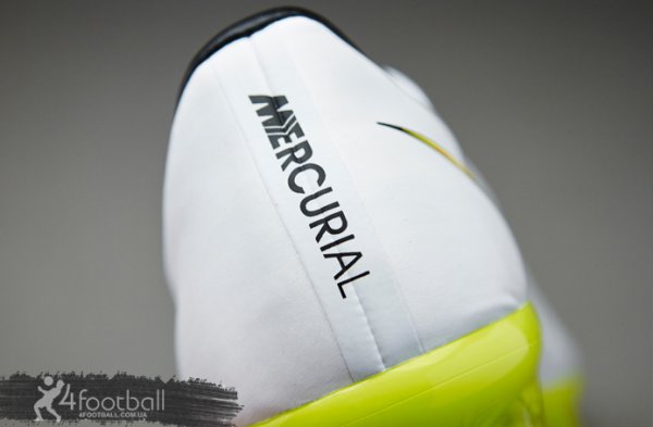 Детские Бутсы Nike Mercurial Vapor FG Light 651620-170