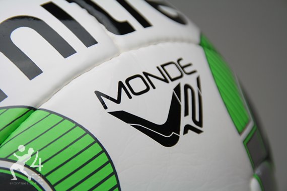 Футбольний м'яч Mitre Monde V12 FIFA BB8009WGI