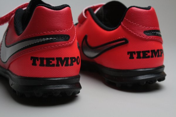 Детские сороконожки Nike JR TIEMPO RIO (V) III TF - Coral 819194-608