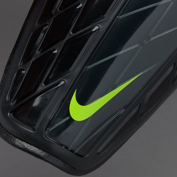 Футбольные щитки Nike Protegga Pro STEALTH SP0315-010