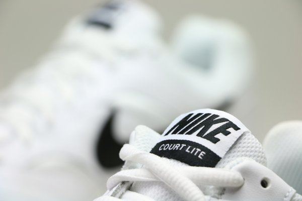 Кроссовки для тениса Nike Court Lite Omni 845027-100 845027-100