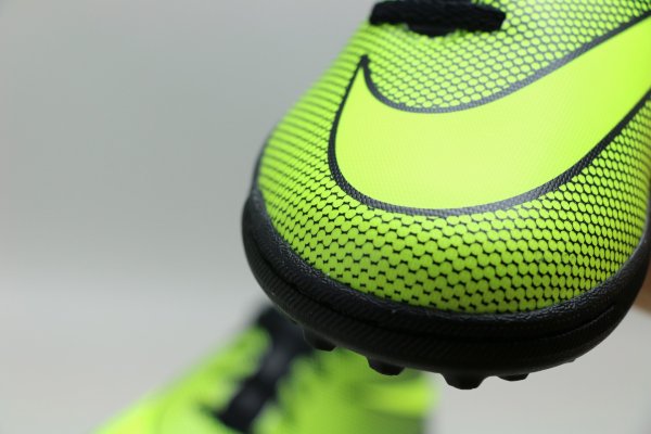 Детские сороконожки Nike Nike BRAVATAX JR II TF 844440-070 black-yellow 844440-070 - изображение 5